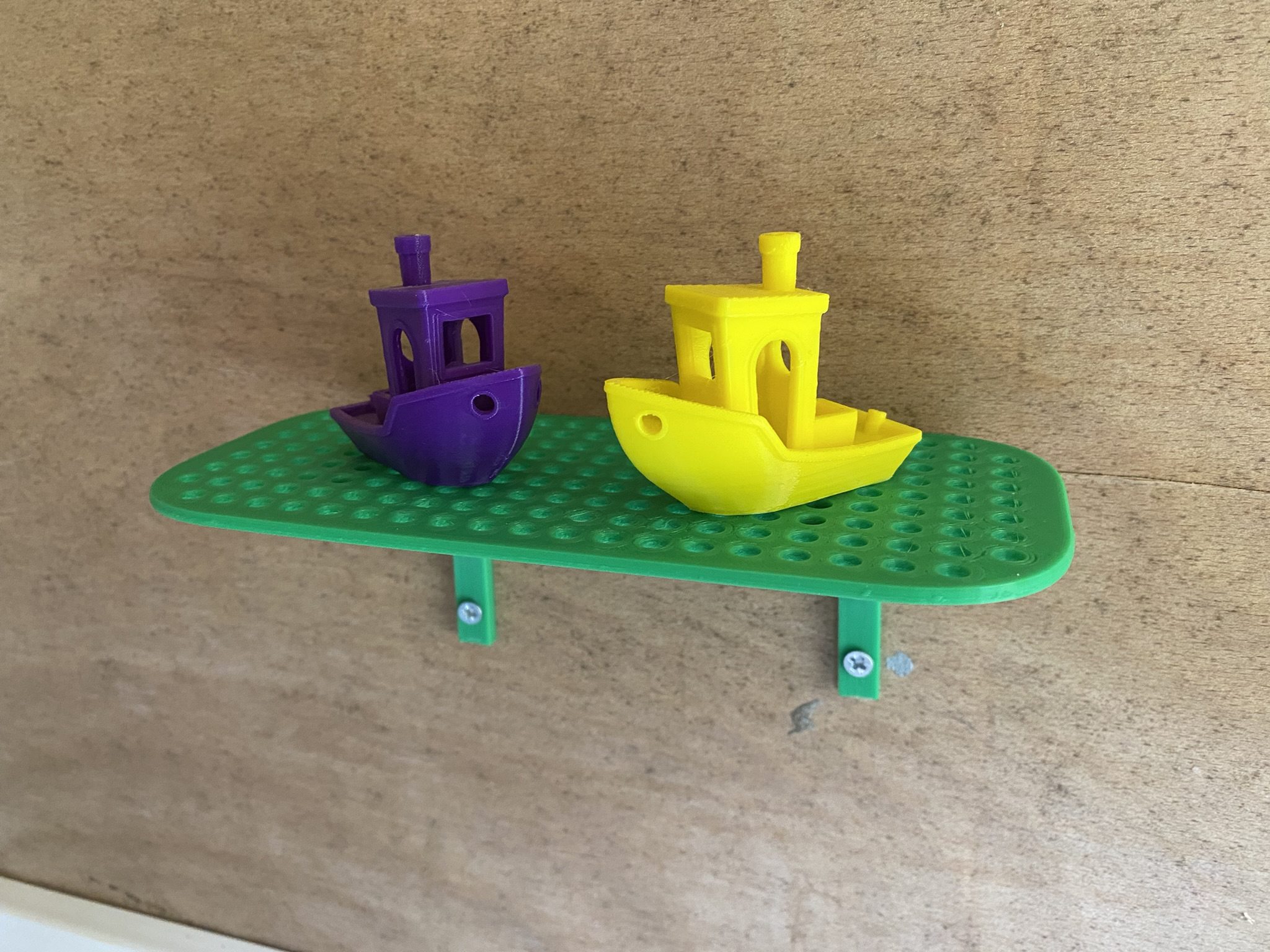 Simple mini shelf