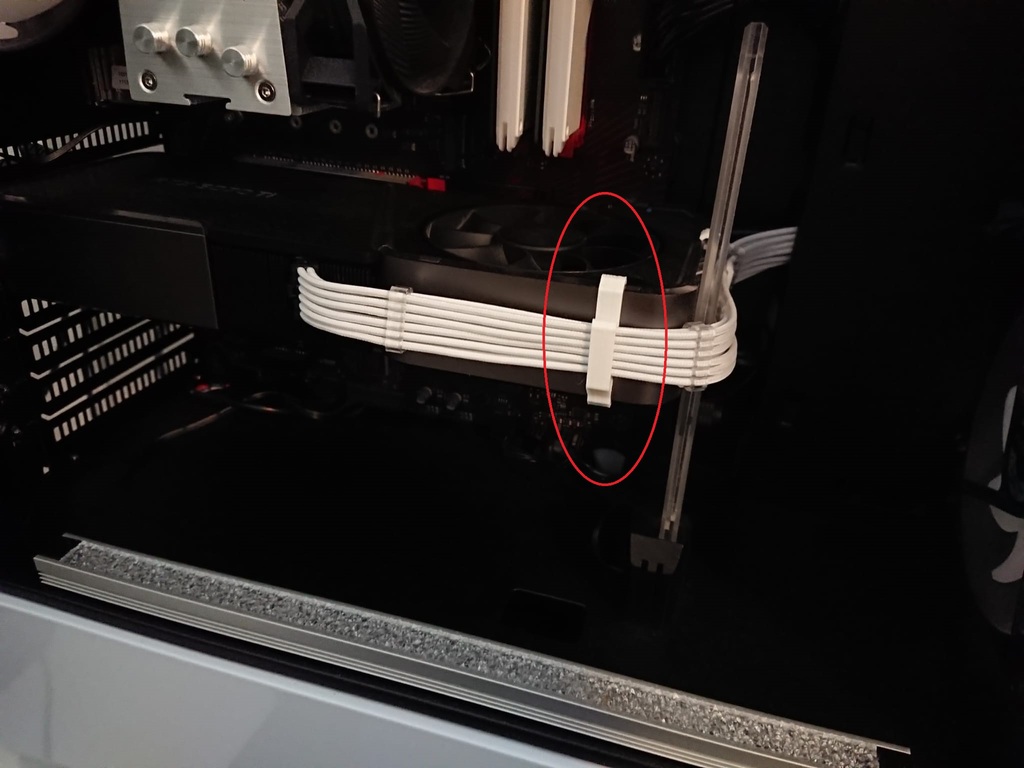 RTX 3070 TI FE - 12 pin power cable holder