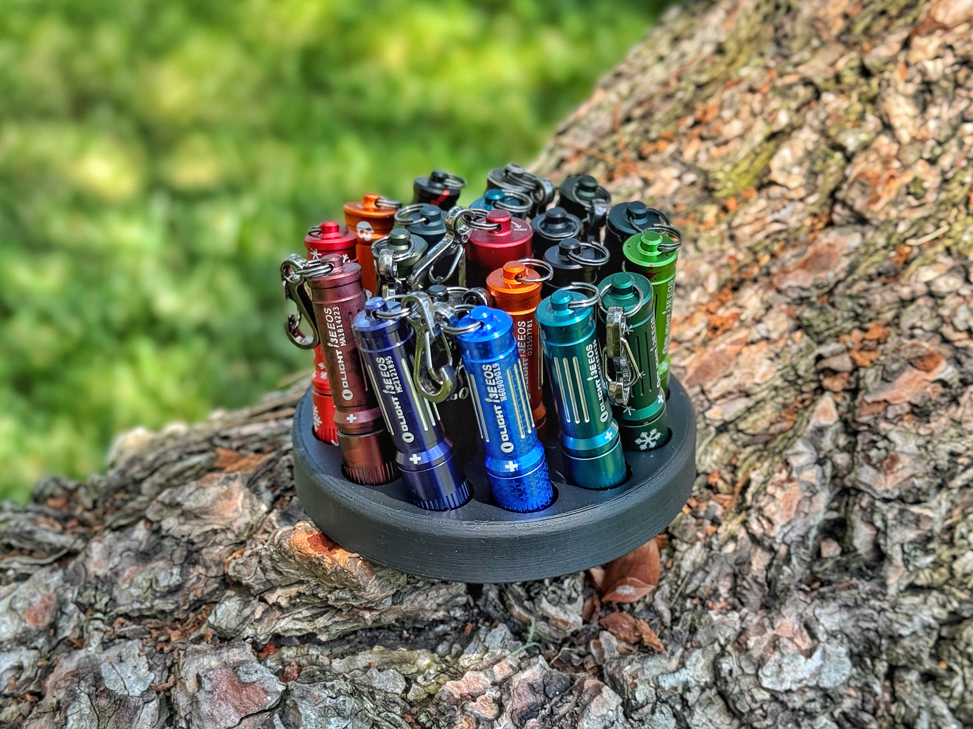 Olight I3E EOS  Dock for 20 lights!