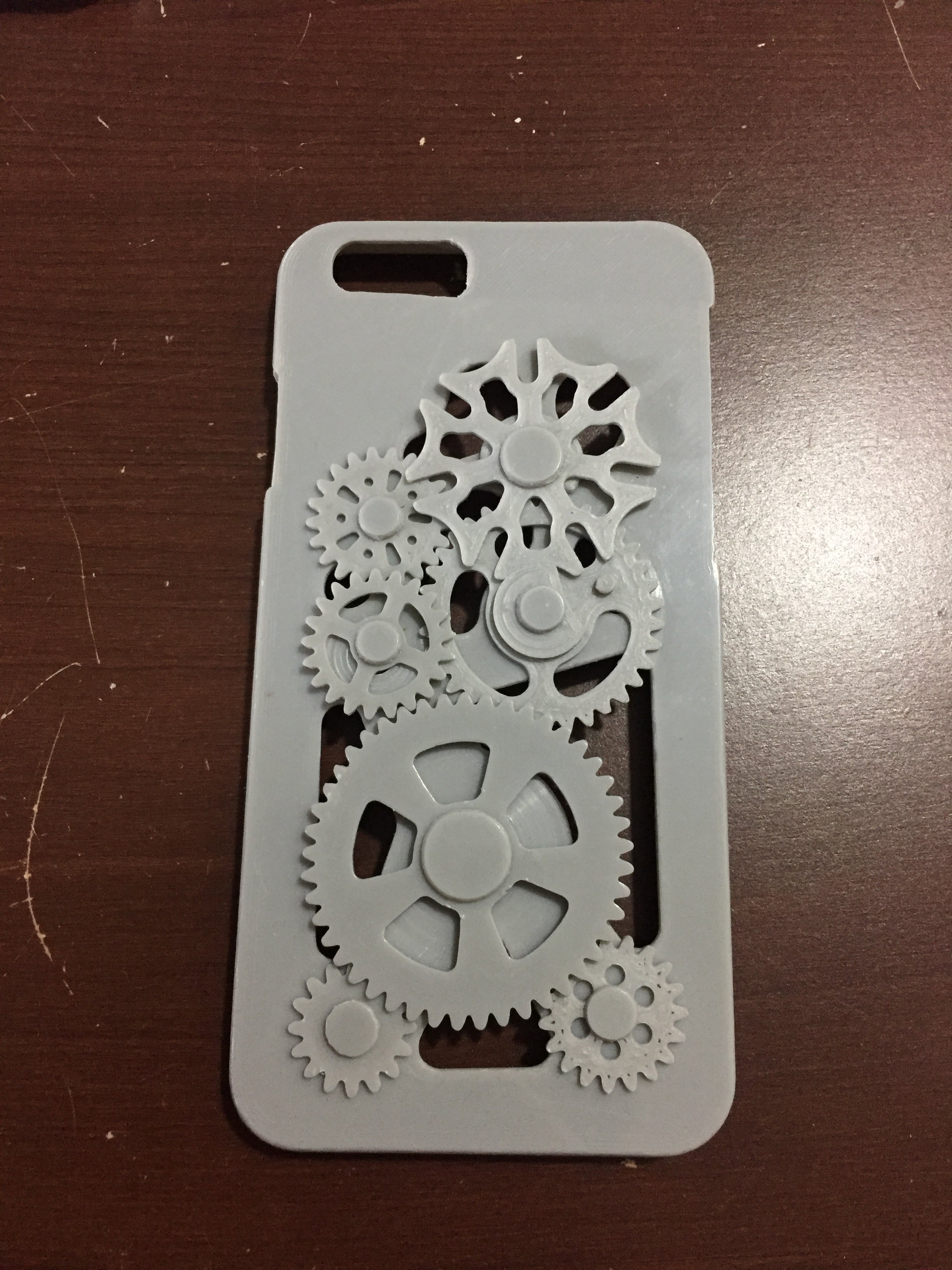 iPhone 6 gear case with Geneva Mechanism