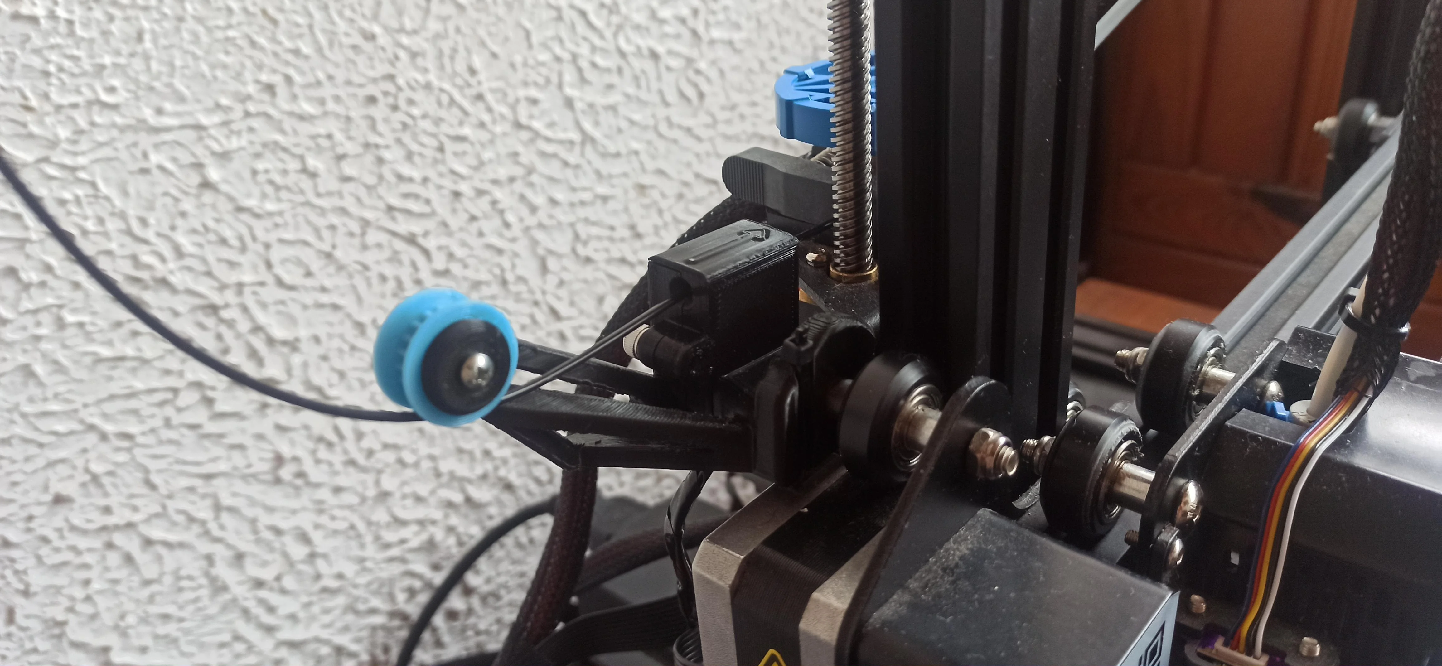 Ender 3 v2 filament sensor with original Z endstop.