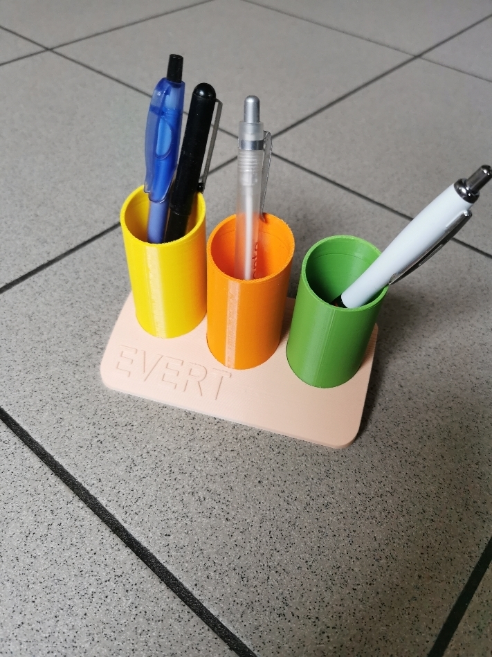colorful ballpoint/pencil holder