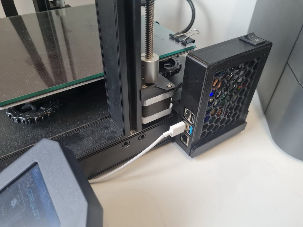 Ender 3 S1 Case for Raspberry pi 4 and 2x XL4005 buck converter