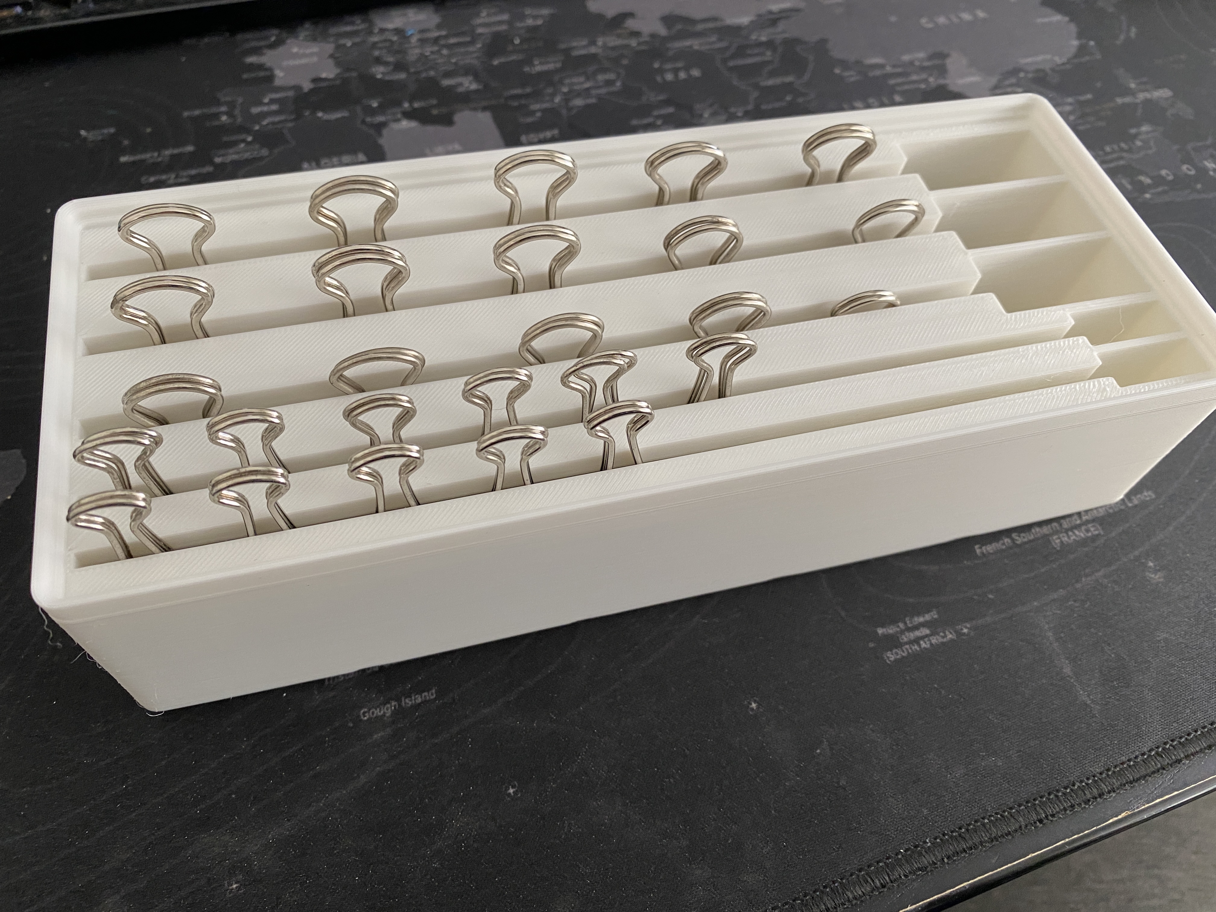 Gridfinity Binder clips holder