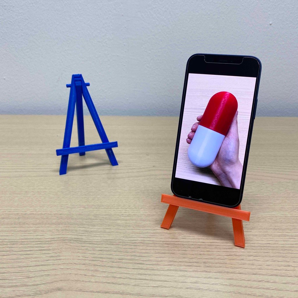 Mini Easel Stand with Fusion 360
