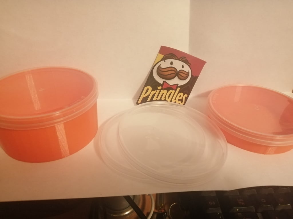 Pringles lid compatible stackable tubs