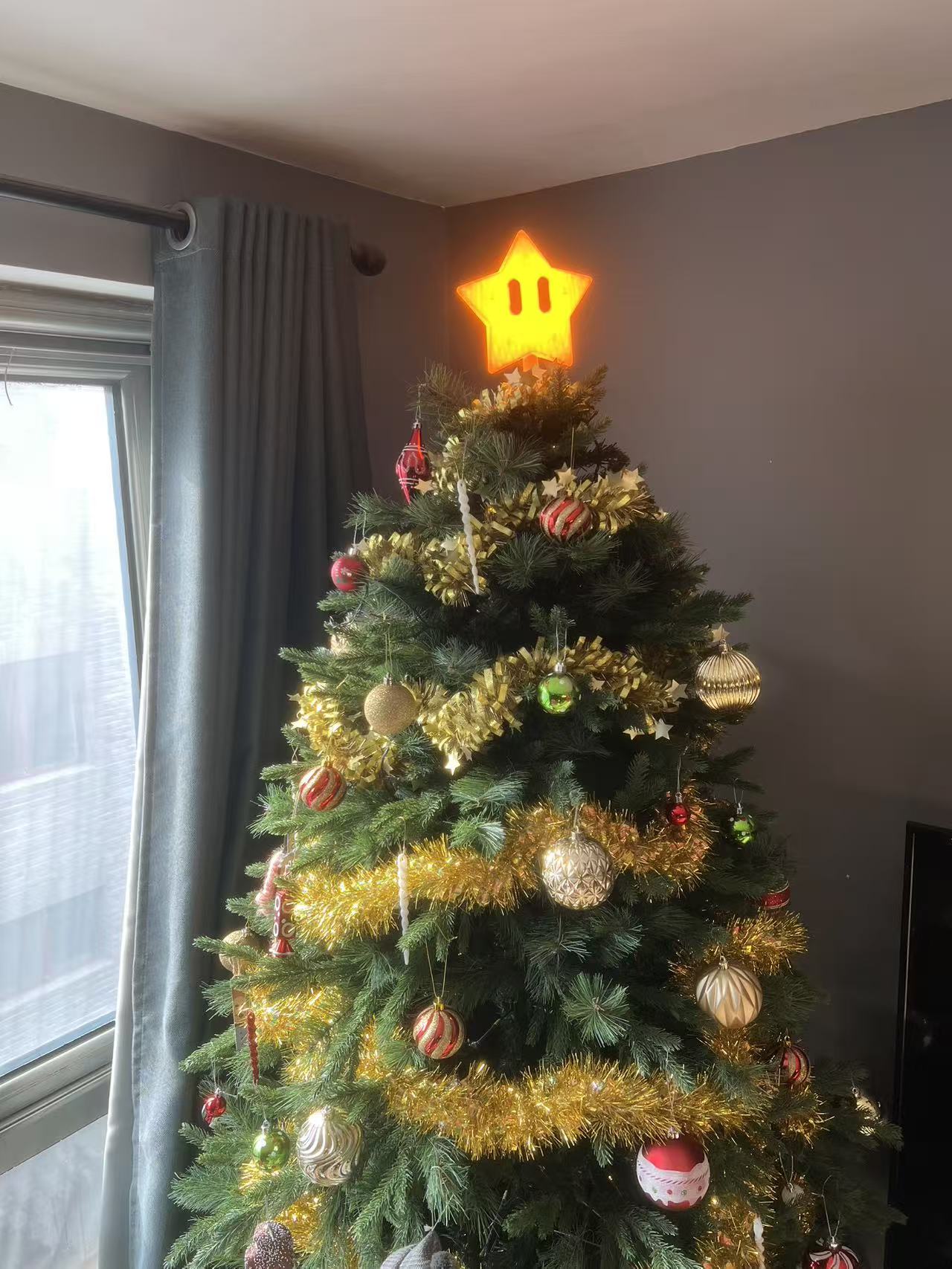 Mario Power Star Christmas tree topper