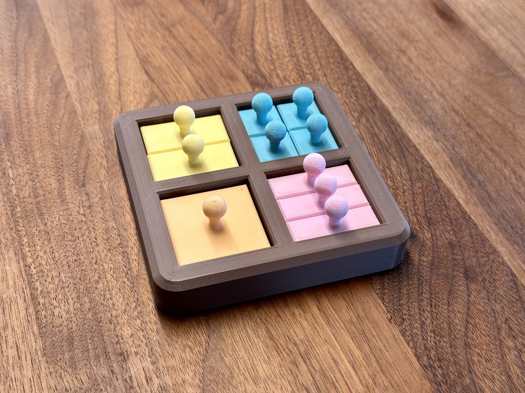 Montessori geometric sorting puzzle - square