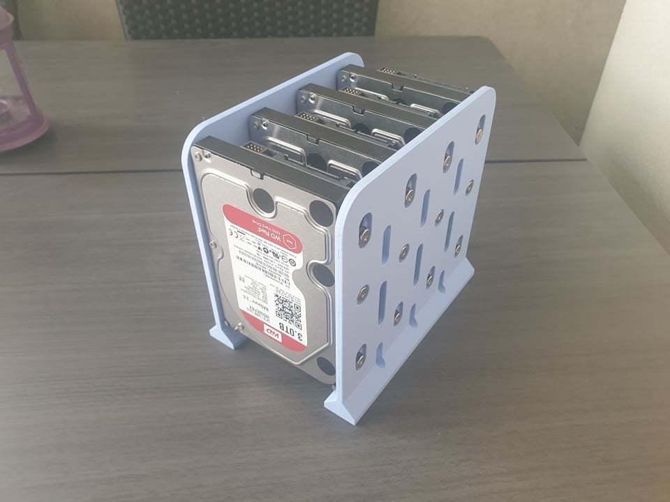 Rack for 3.5" HDD w/ passive cooling & vibration dampening
