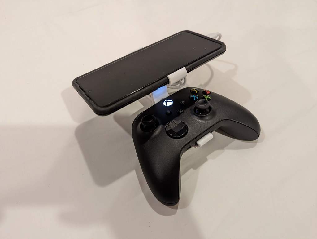 Xbox Series X / S Phone Holder With USB-C Hole
