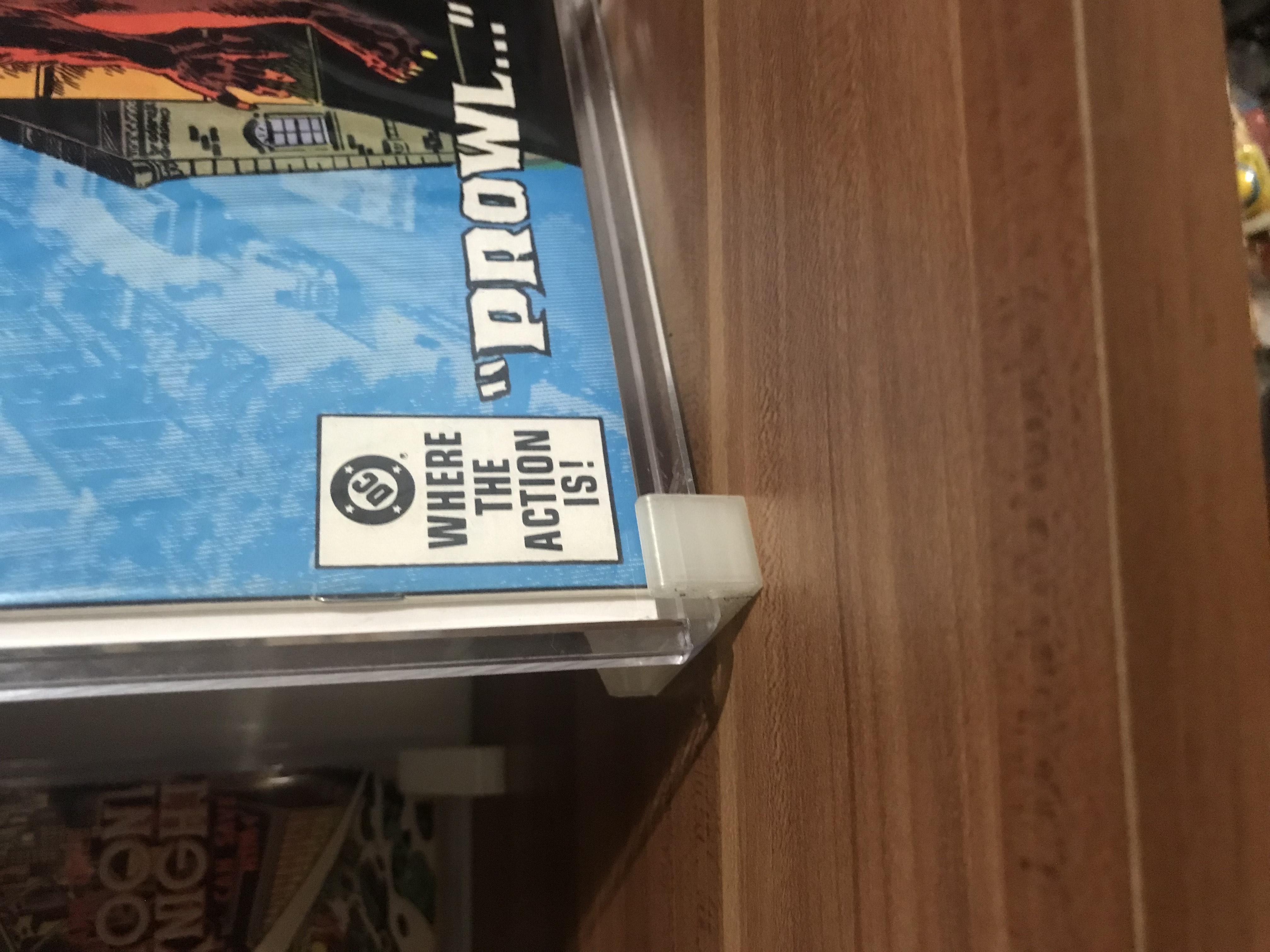 Comic Book Stand/Holder V1