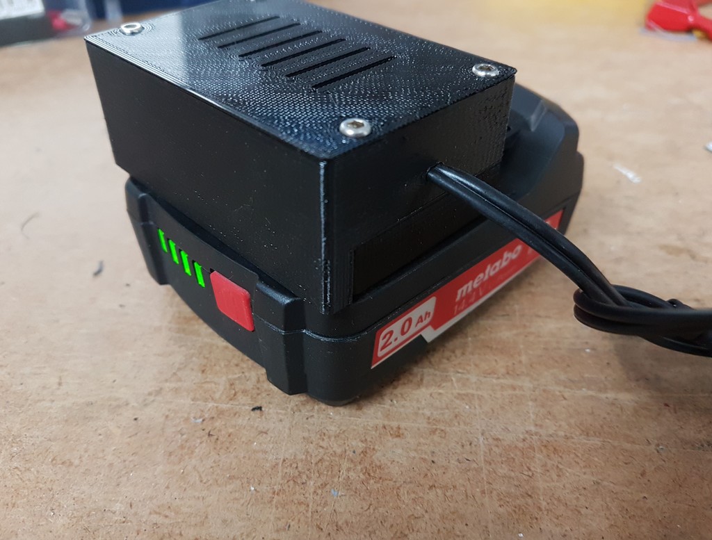 Metabo 14.4V Battery Powerbank / Connector