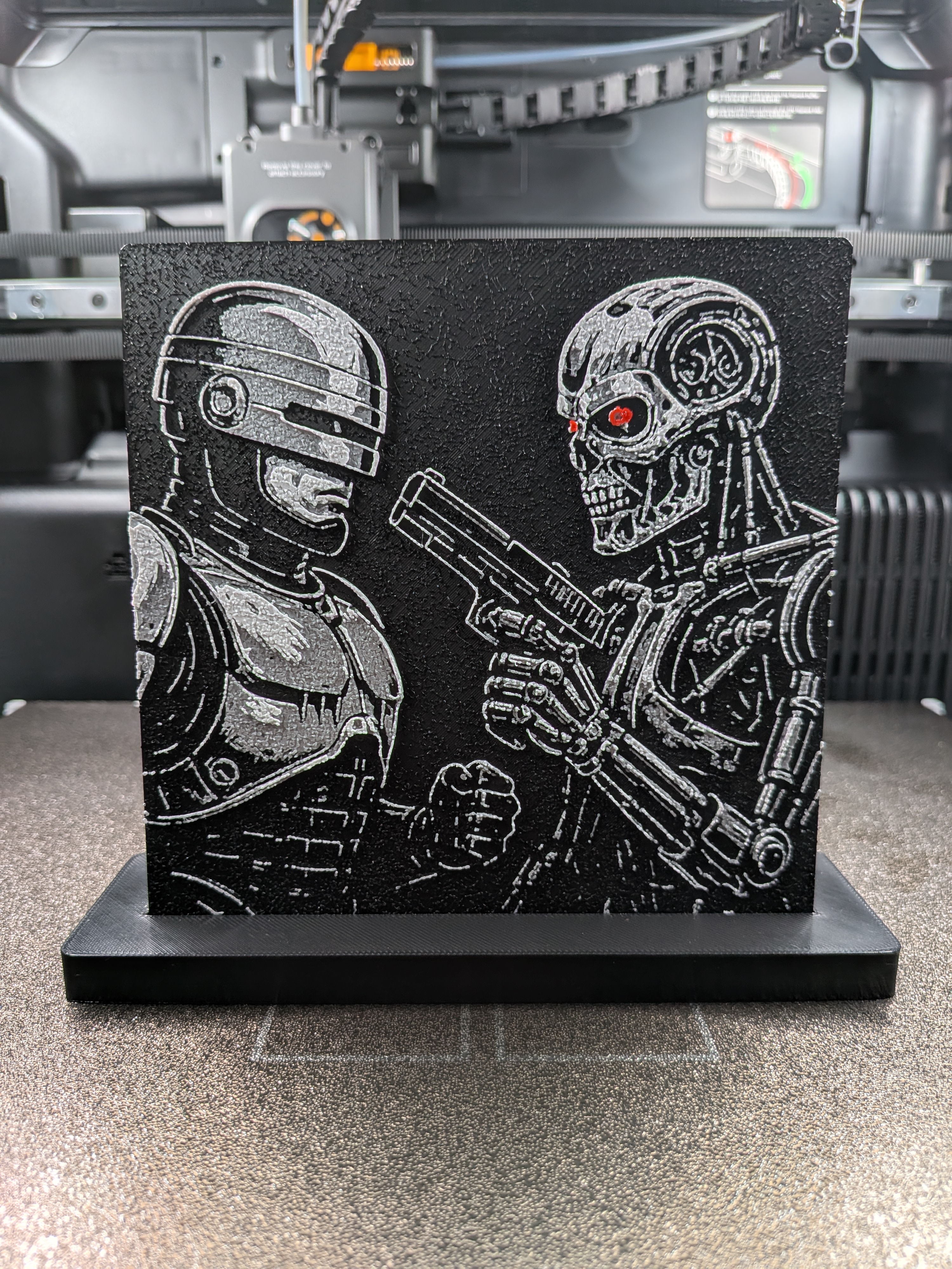 Epic 3D Fight: RoboCop vs Terminator