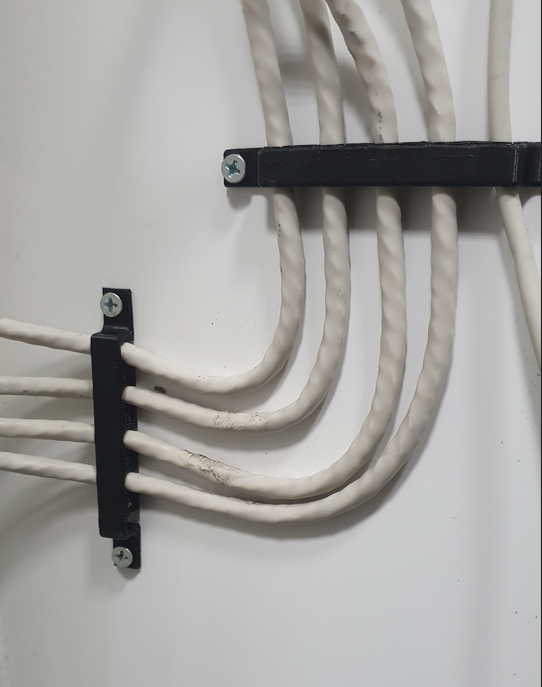 Cable Management/Organized (5 Cable)