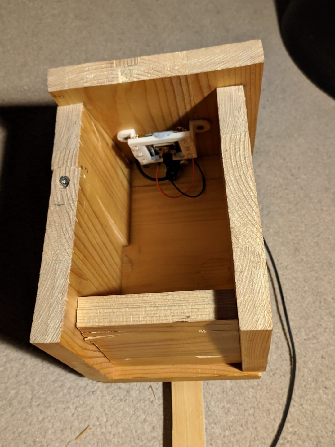 ESP32-Cam bracket for bird nesting boxes