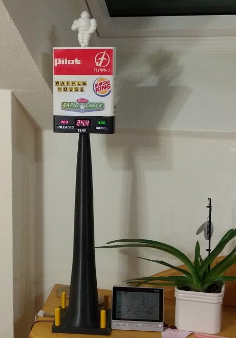 Truck Stop fuel price display lamp - also perfect for Tamiya 1/14 Trucks