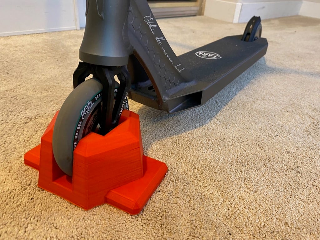 Scooter stand for 110 wheels