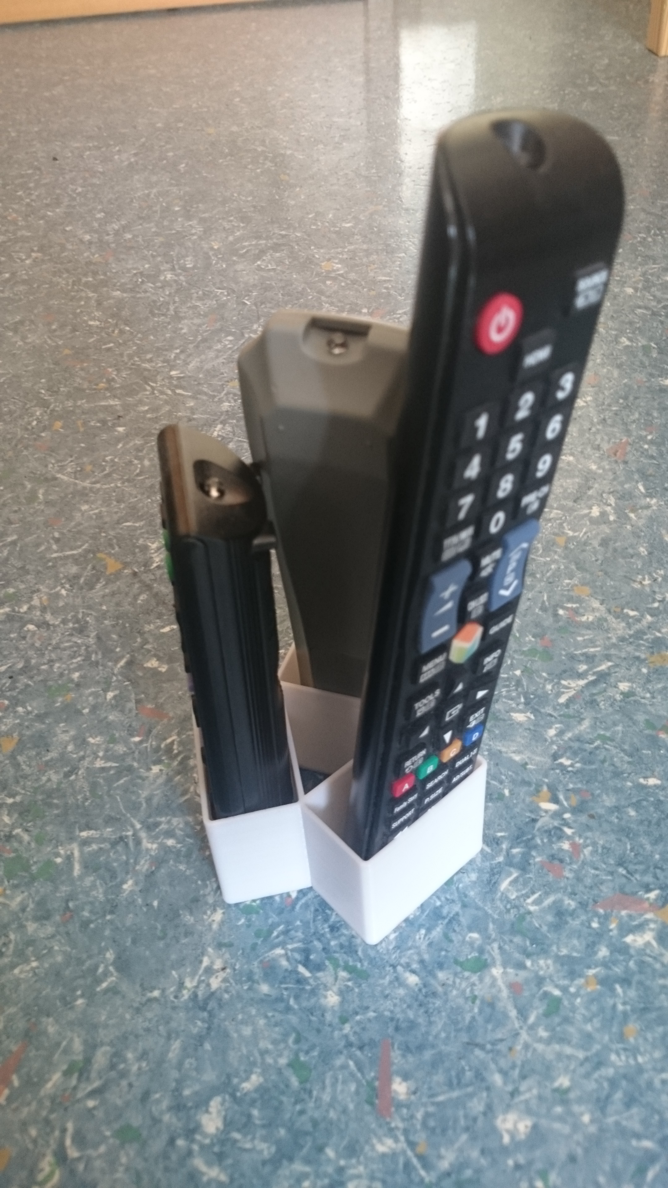 Simple & Fast Remote-Holder
