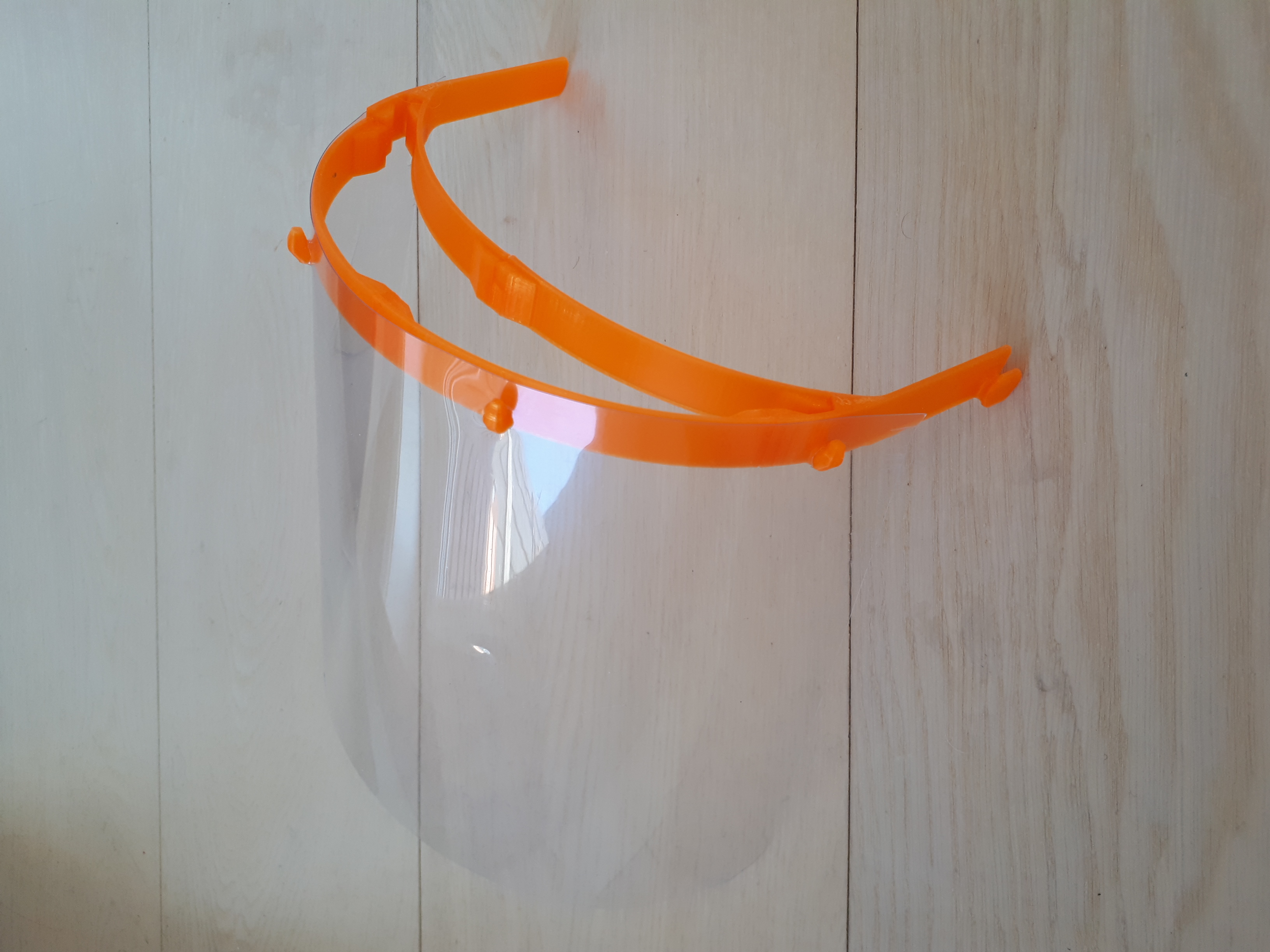 Protection visor for small build plate