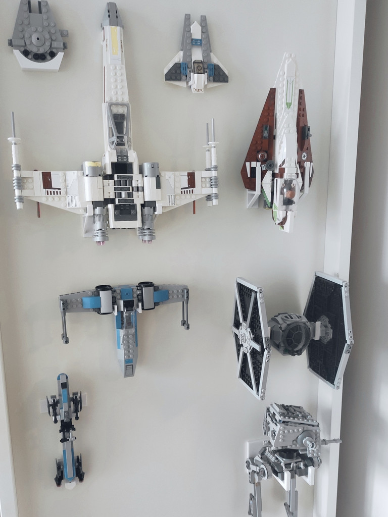 LEGO Star Wars wall hangers