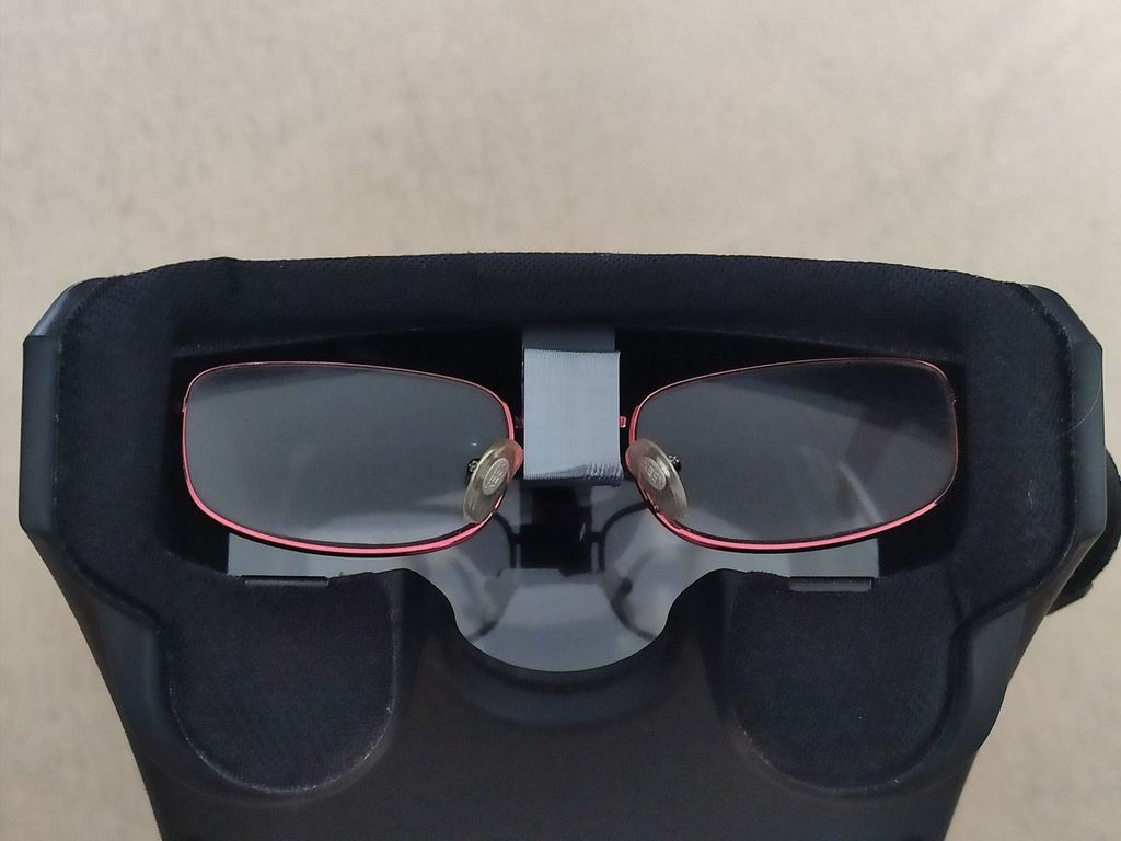 Eachine  EV800D glasses holder