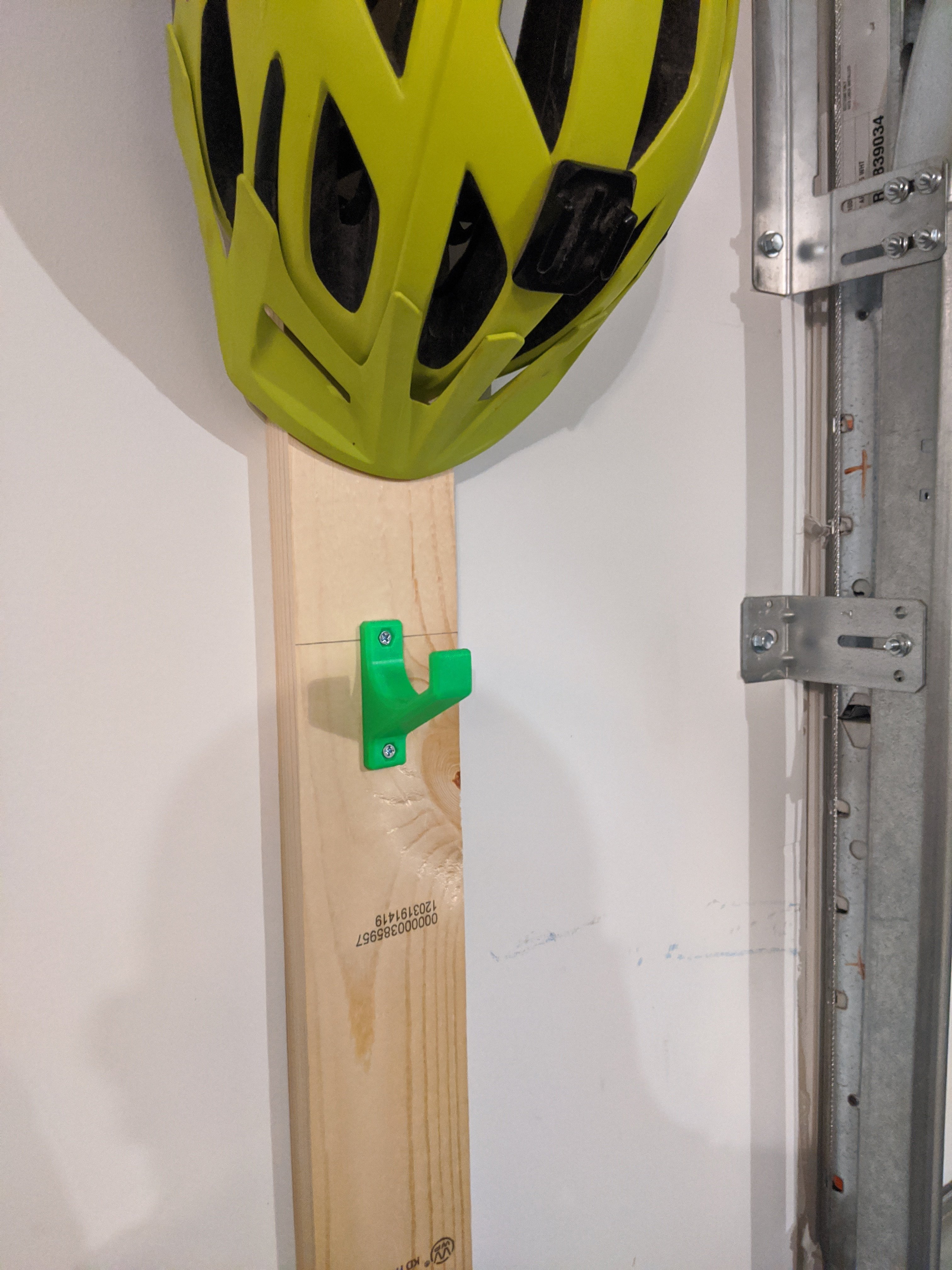 mtb helmet hanger