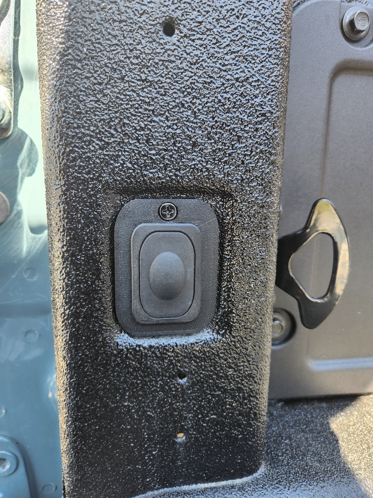 Ford Maverick Lux Light Button Holder