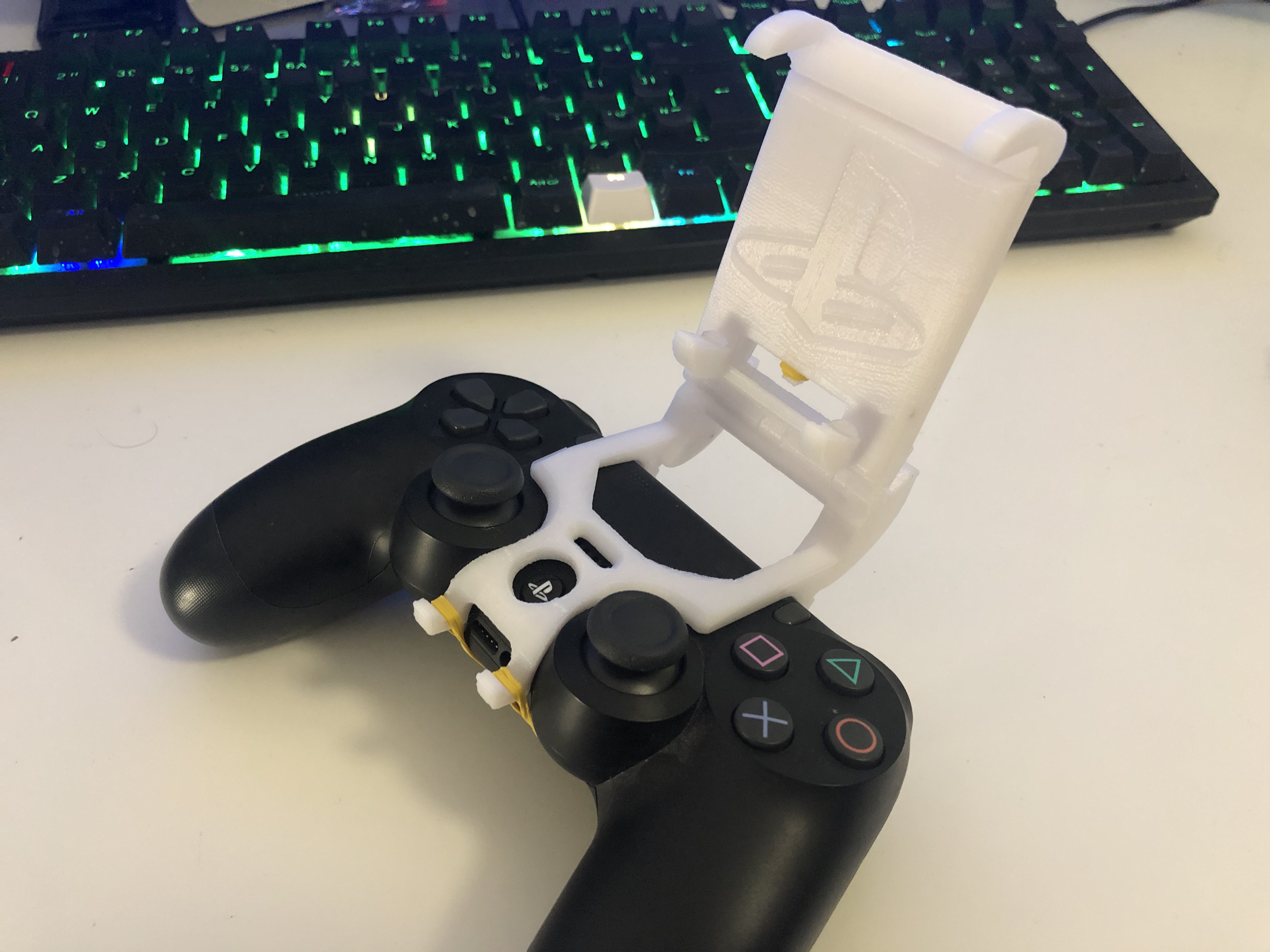 Makes Of Ps4 Android Universal Mount Clip Holder Smartphone Dualshock 4 V2 Rev 2 Tested Branded Playstation New Reinforcre V By Jangxx Thingiverse