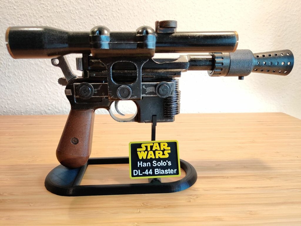 Improved Han Solo Blaster DL-44 Stand