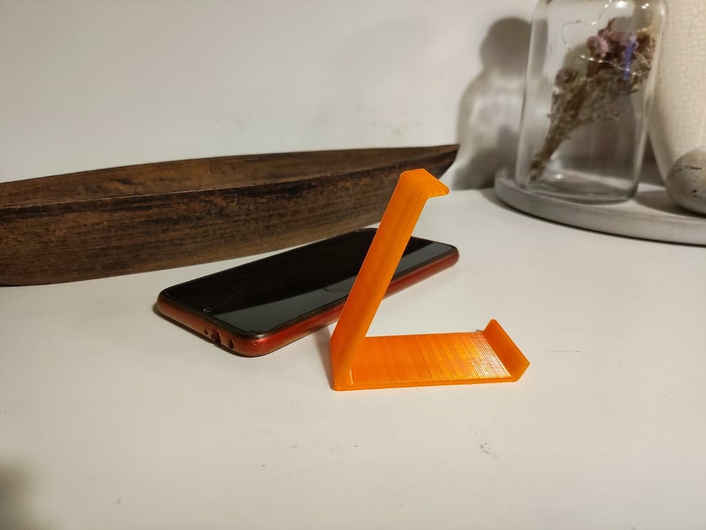 Simple phone holder
