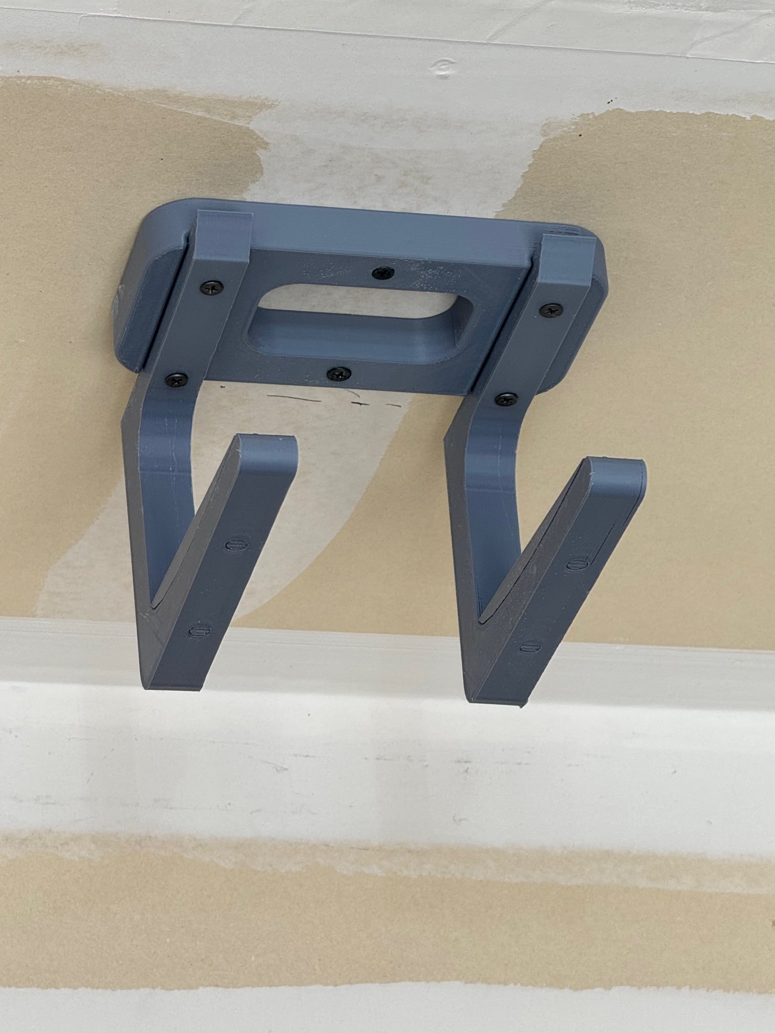 Spreader Bracket for RC Plane Ceiling Hanger
