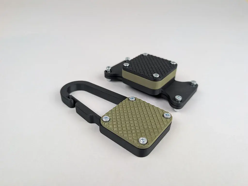 Modular Chipolo Mounting System