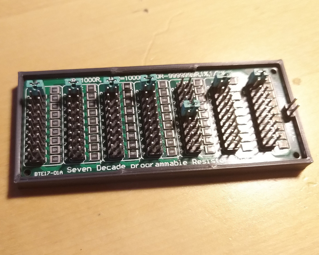Case for seven decade resistor board 