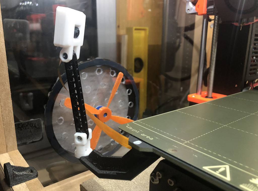 Raspberry Pi Camera holder for Prusa [with Fusion 360 file]