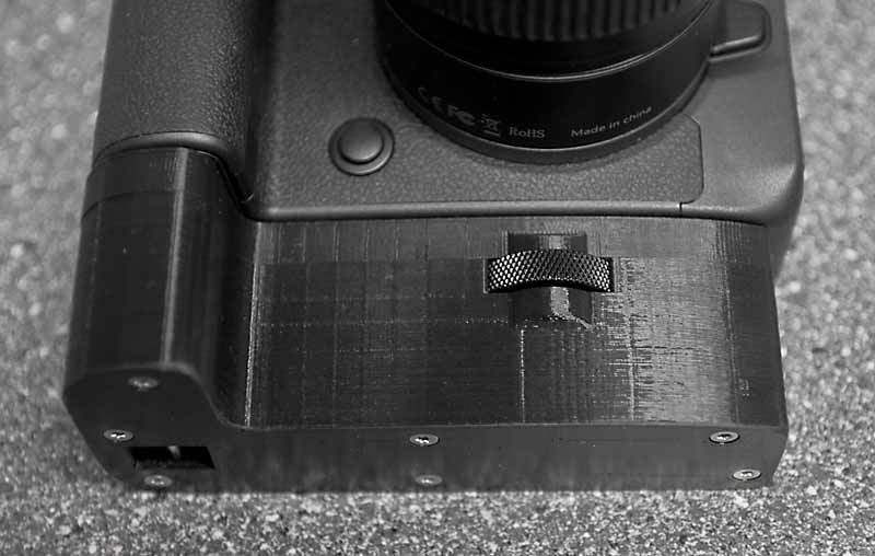 Canon EOS R6 grip extension
