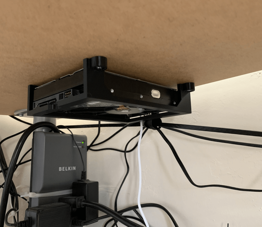 3.5" HDD Holder Under Desk (Screws)