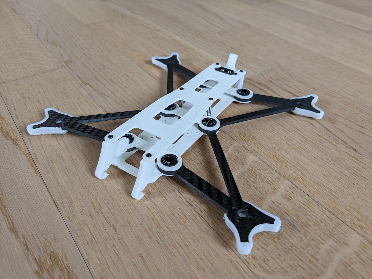 "Stiffy" 4inch freestyle frame - optimized for DJI O3 - removable arms
