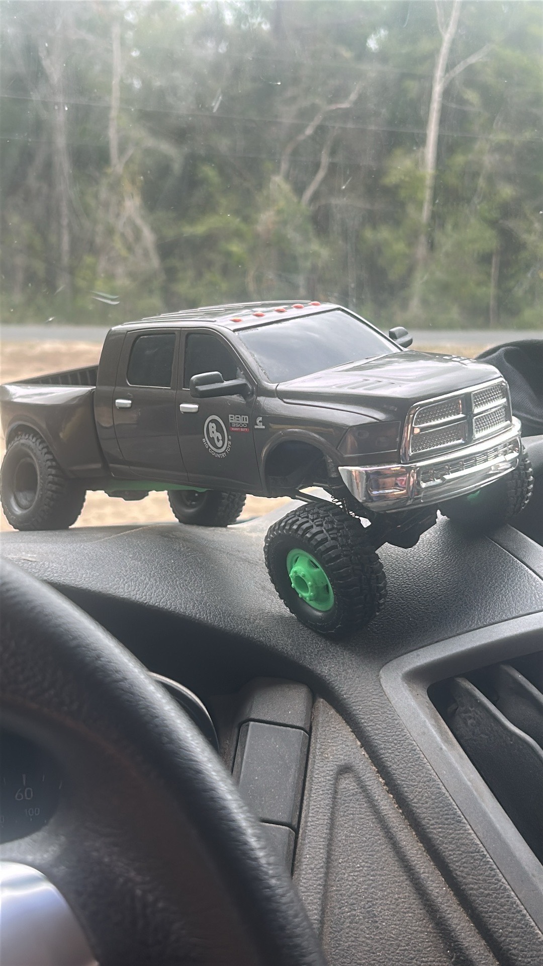 Trx4M big country toys ram 3500 body mounting