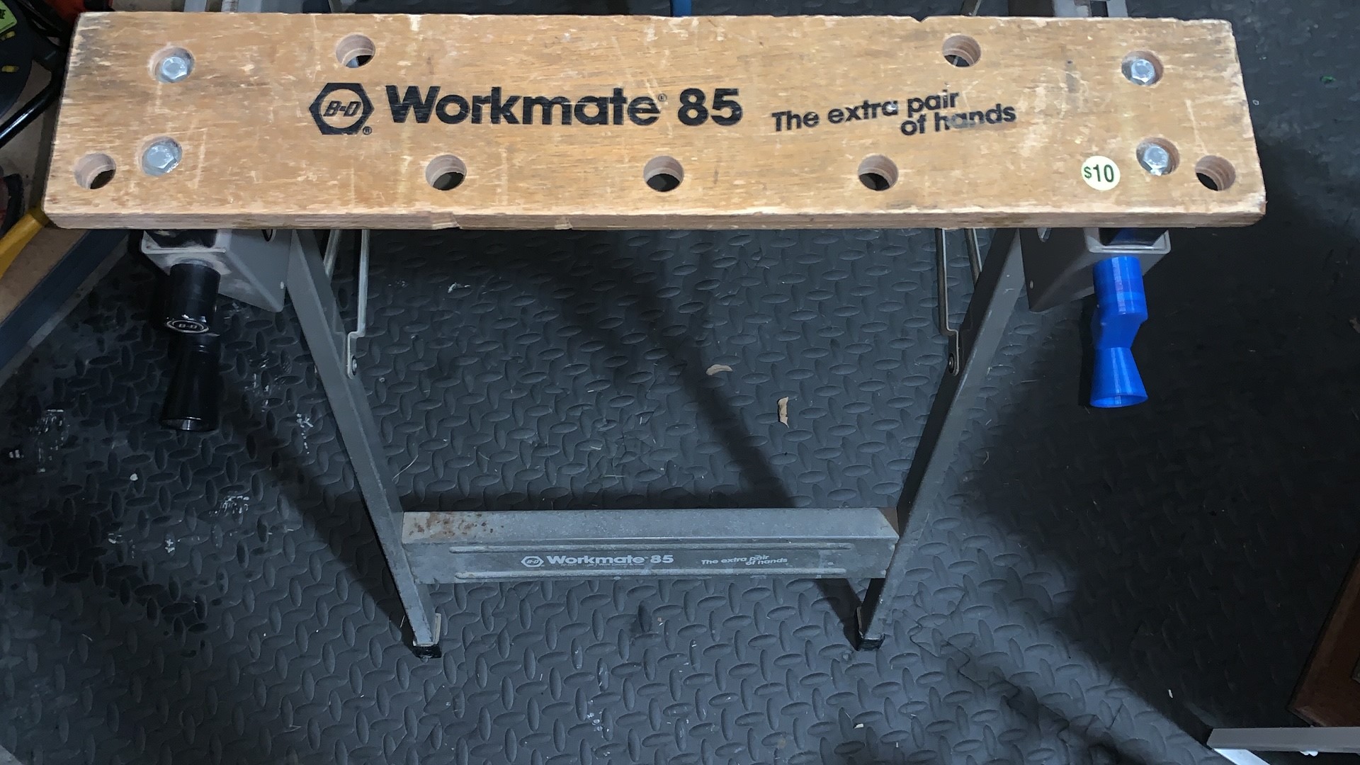 B&D work table handle