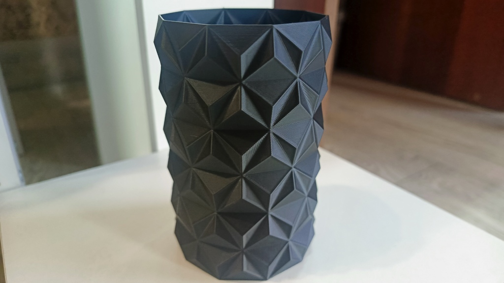 Polygonal vase