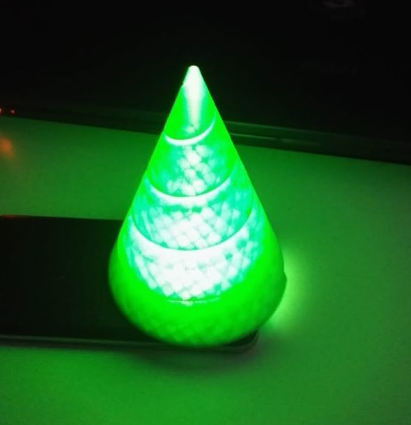 Simple christmas tree for your desk