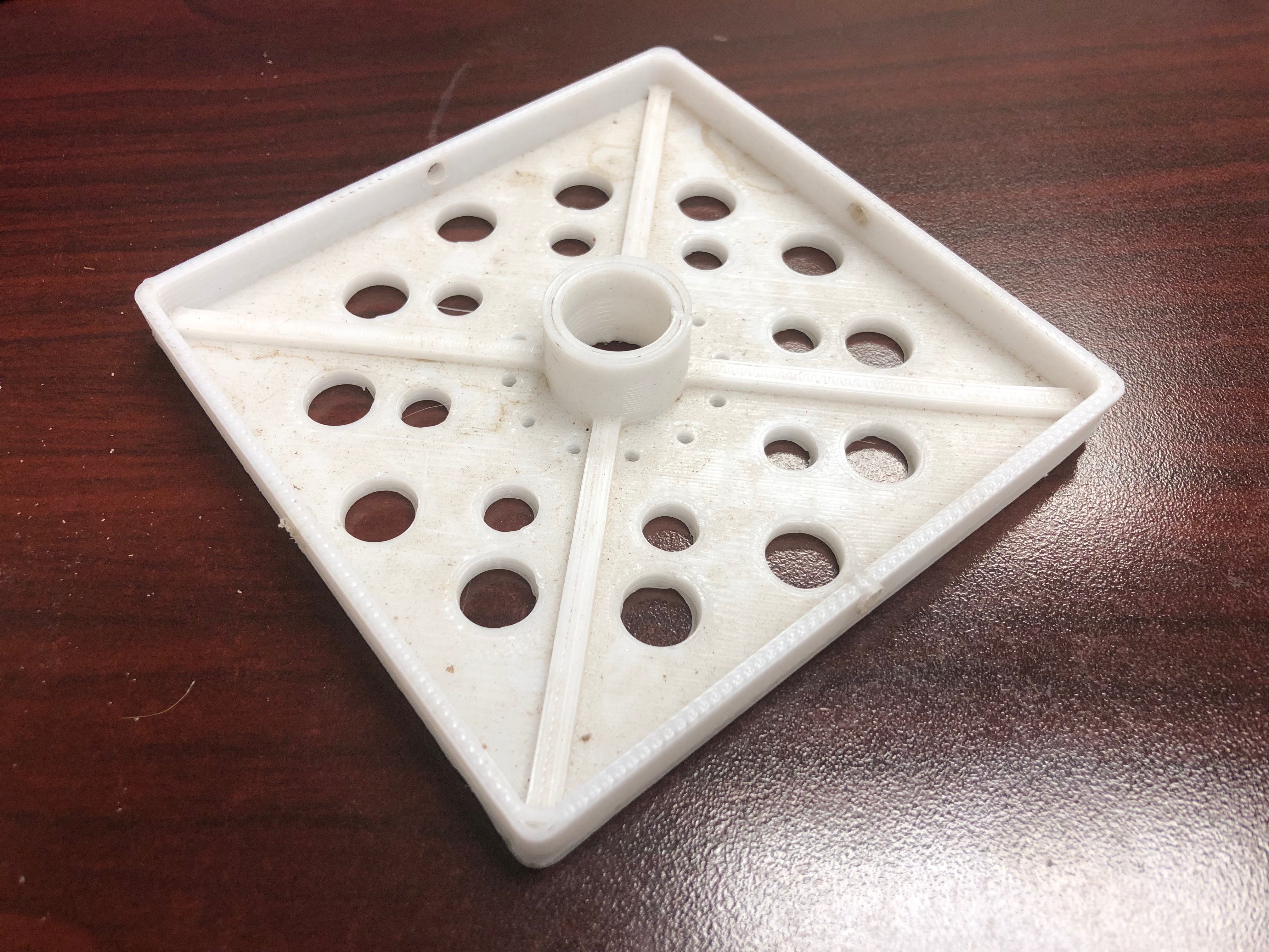 Hydroponic tower diffuser