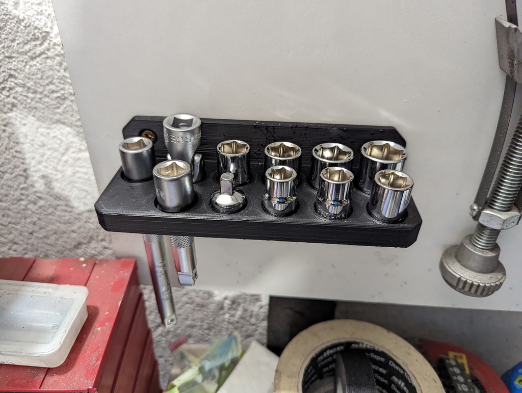 3/8" socket and extension holder for wall mount