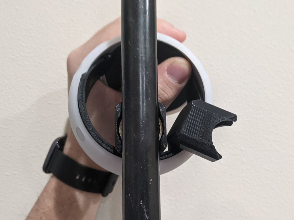 Improved and dual-mount Oculus Quest 2 gunstock controller ring