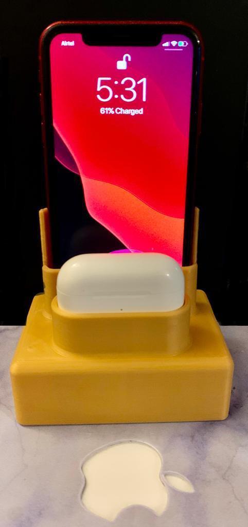 iPhone XR iPhone 11 iPhone7 with Airpod or AirpodPro Charing Station and iWatch Charging Dock
