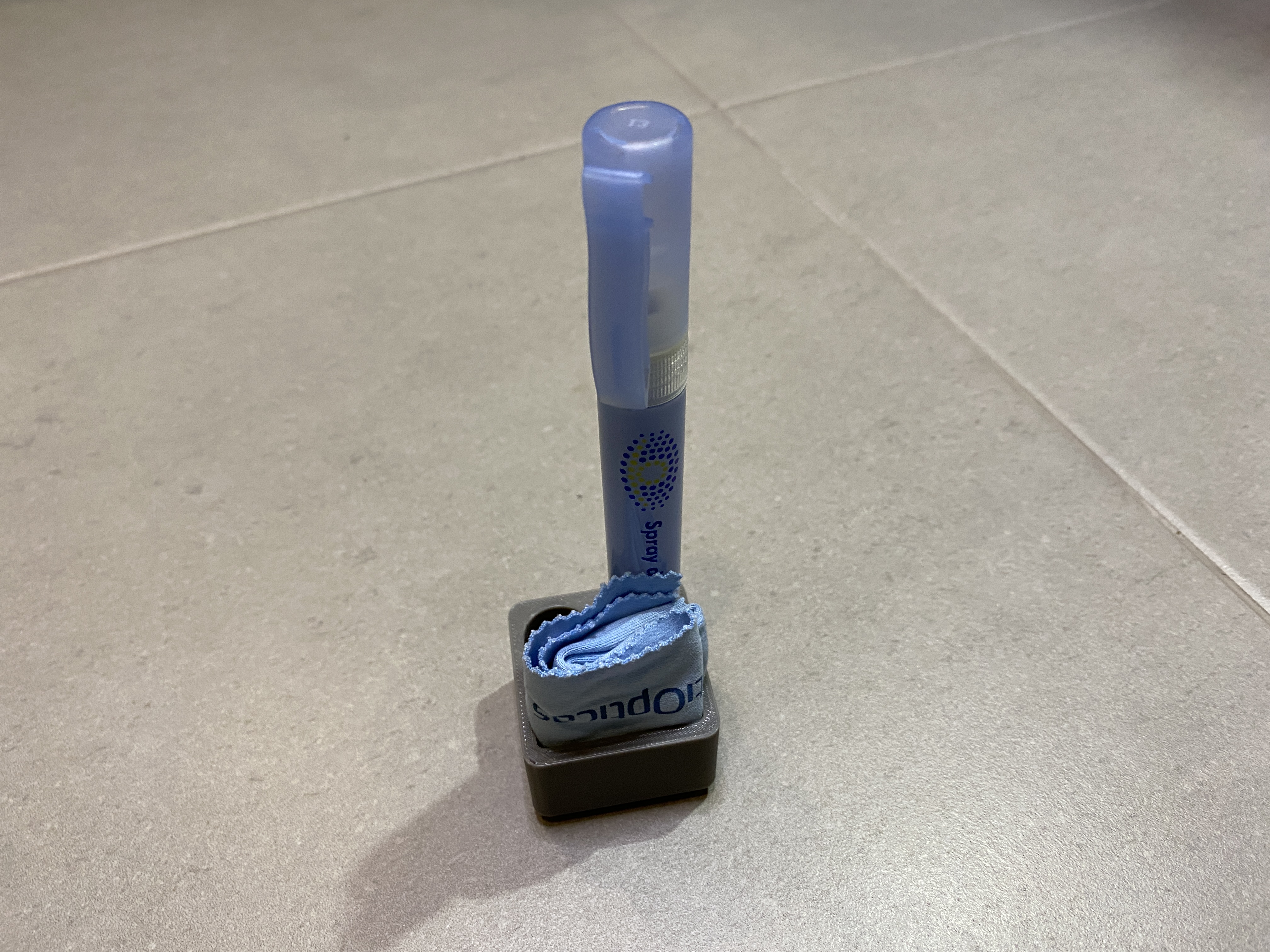 Glasses cleaning pen holder Gridfinity
