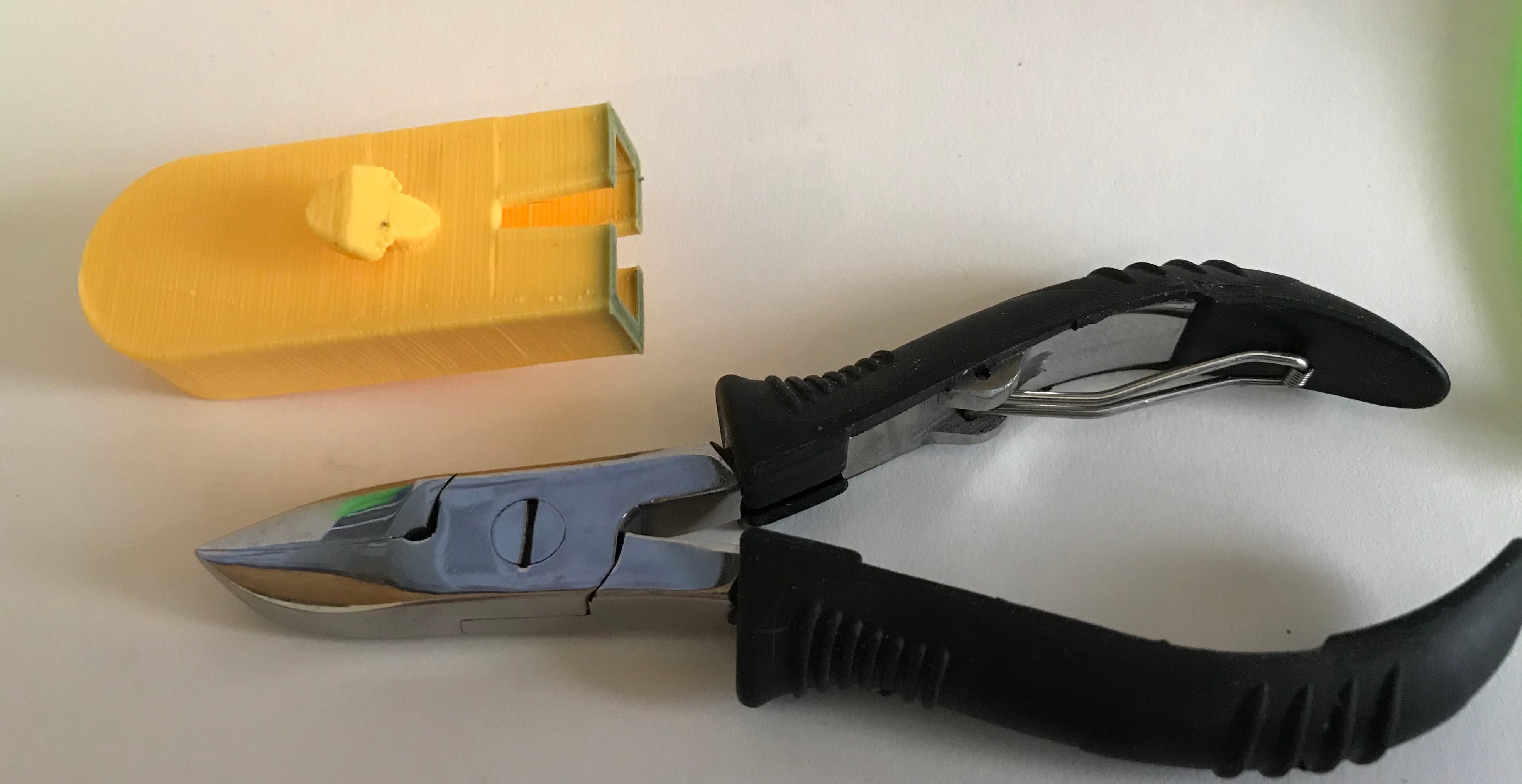 diagonal cutter sheath