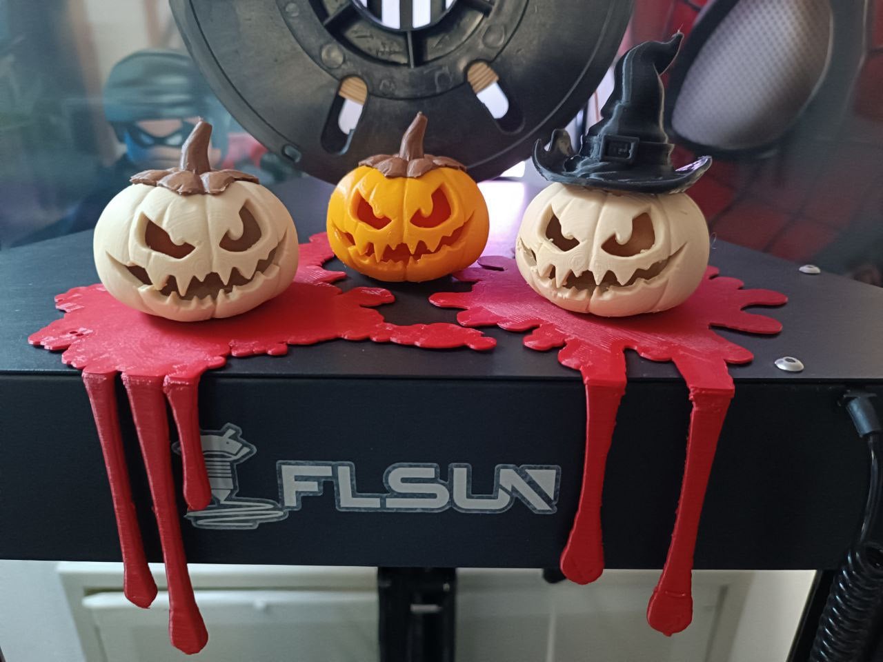 Halloween Pumpkin (Easy-To-Print Version)