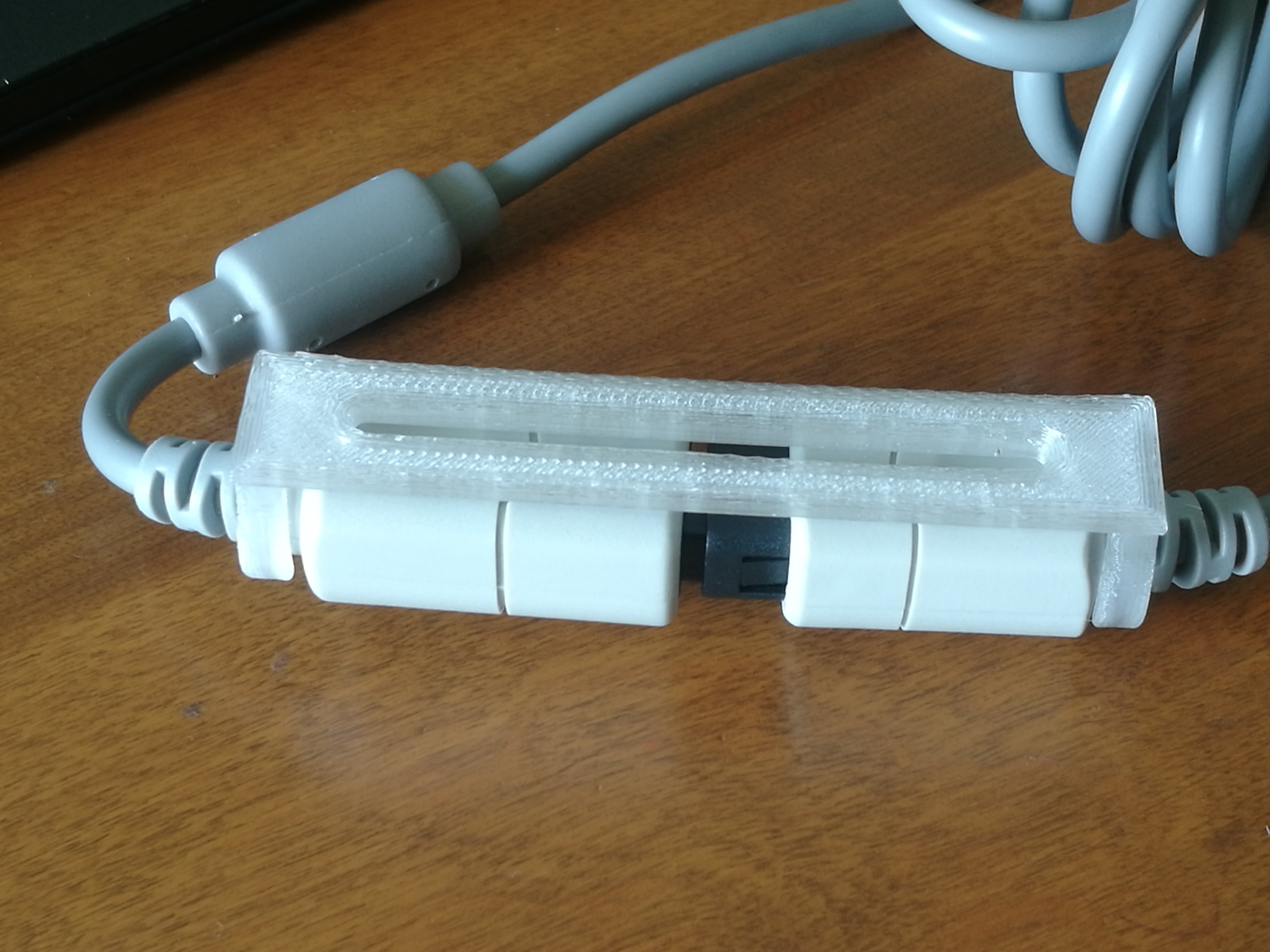Dreamcast Controller connector clip (smaller remix)