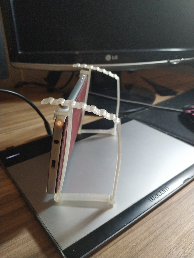 Phone Stand for Filming (parametric)
